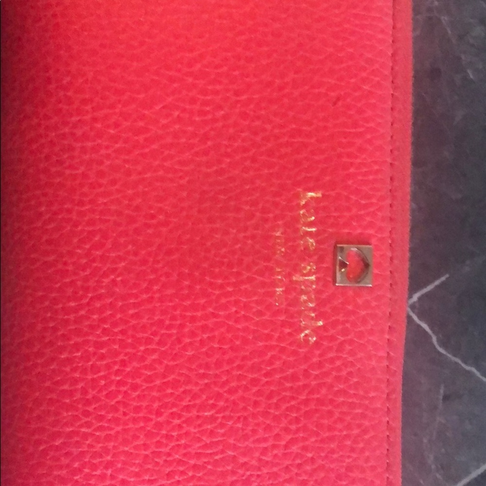 Kate Spade wallet. - Picture 2 of 4